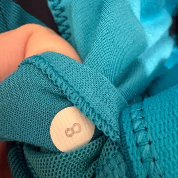 Lululemon 2-In-Run Tank - Picture 5 of 5